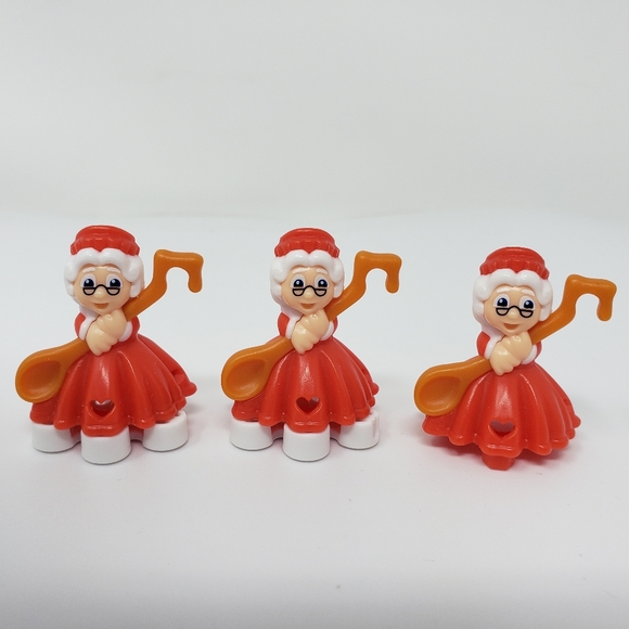 Kinder Joy Mrs Claus Christmas Toy Figures Set of 3 - Picture 14 of 14